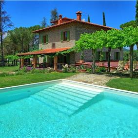5 Bedroom Villa with Pool and Garden in Tuscany, Sleeps 10